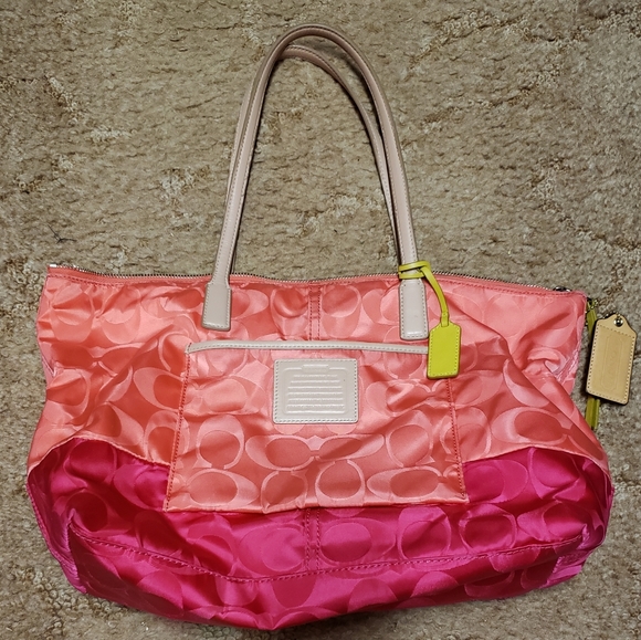 Coach Purse, beautiful, Like New - Picture 1 of 13